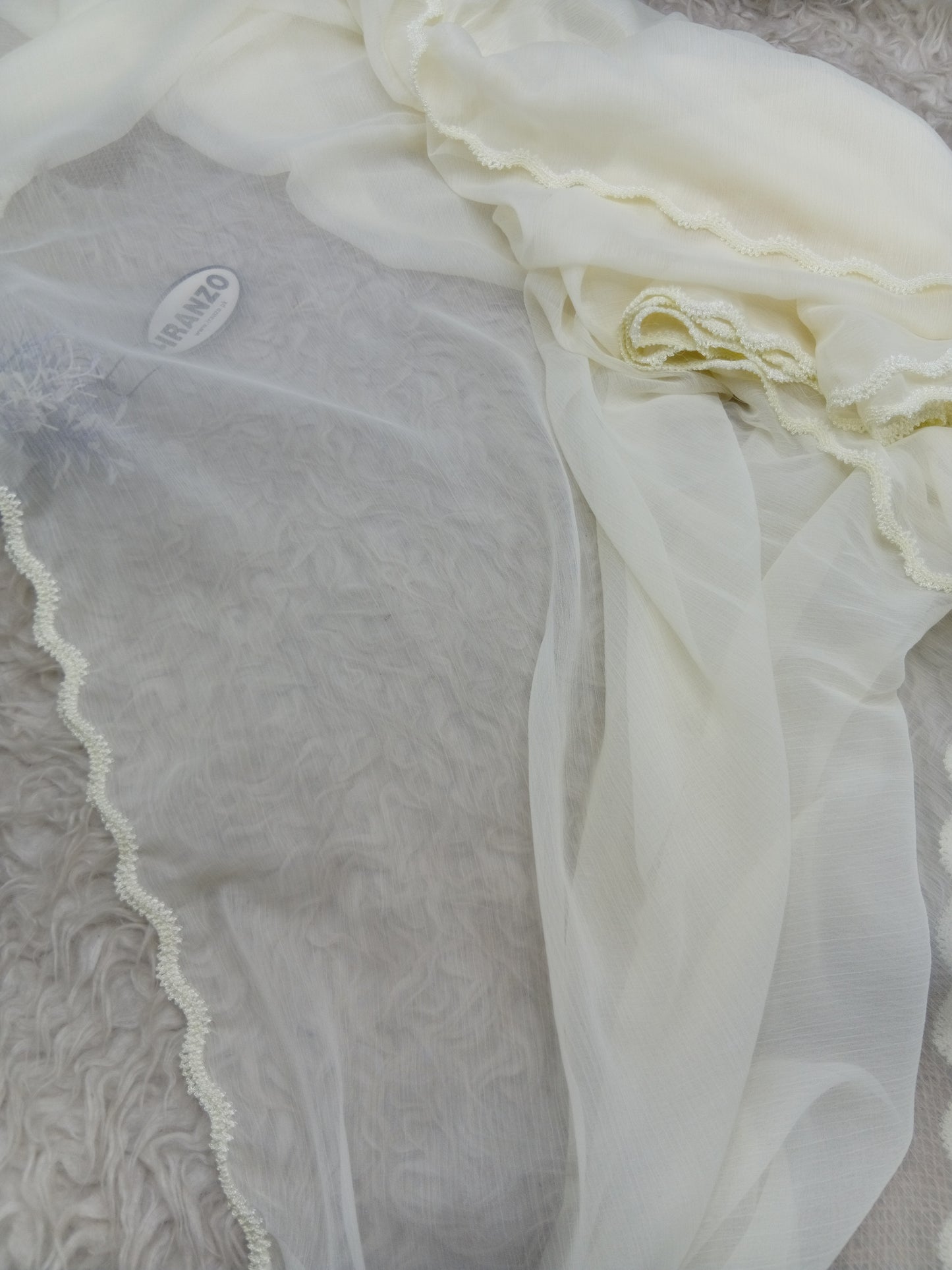 Four sided crochet dupatta