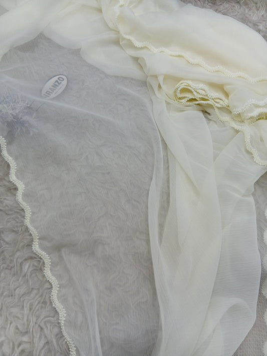 Four sided crochet dupatta
