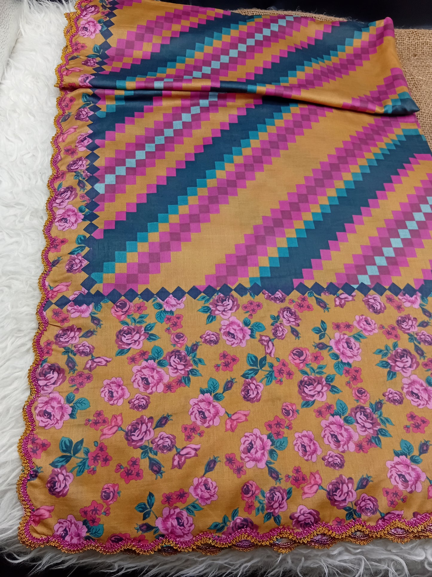 Lawn Dupatta Fourside Crochet Just In