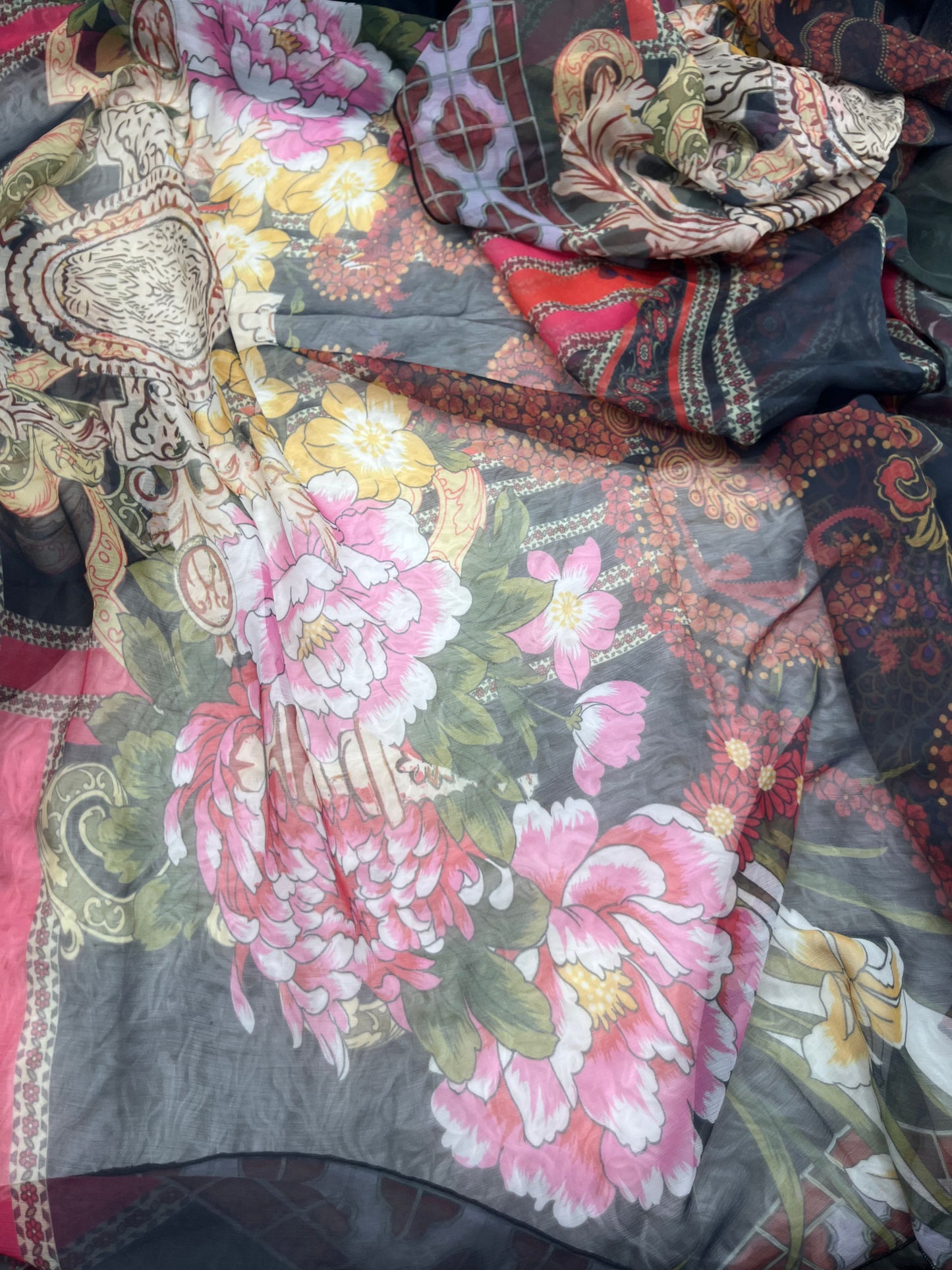 Matching chiffon dupatta Just In